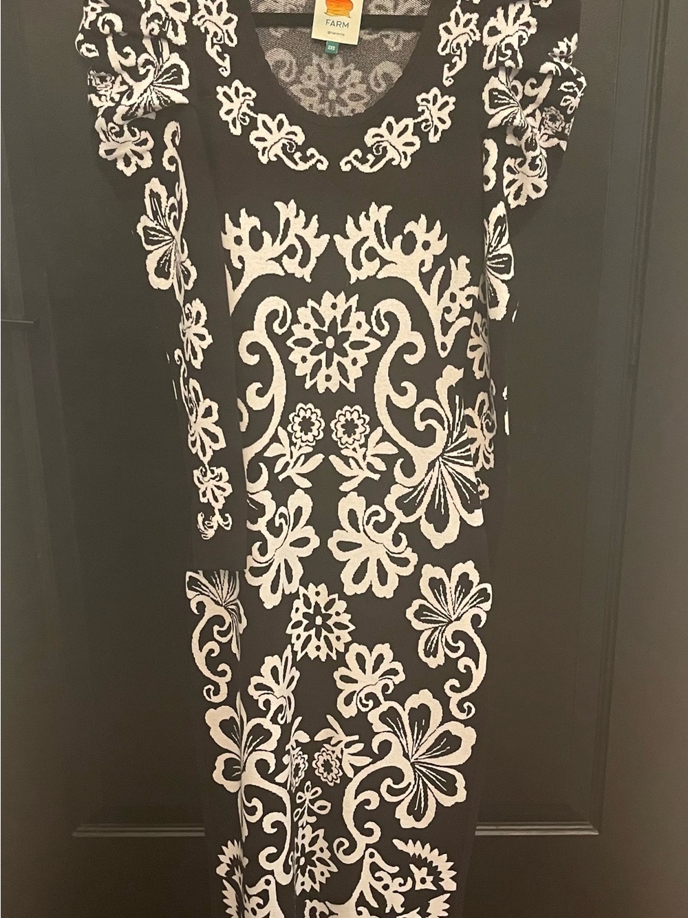 FARM Rio Black Maxi Dress Black Cashew Mandela dress with White Floral Motif - Picture 5 of 5